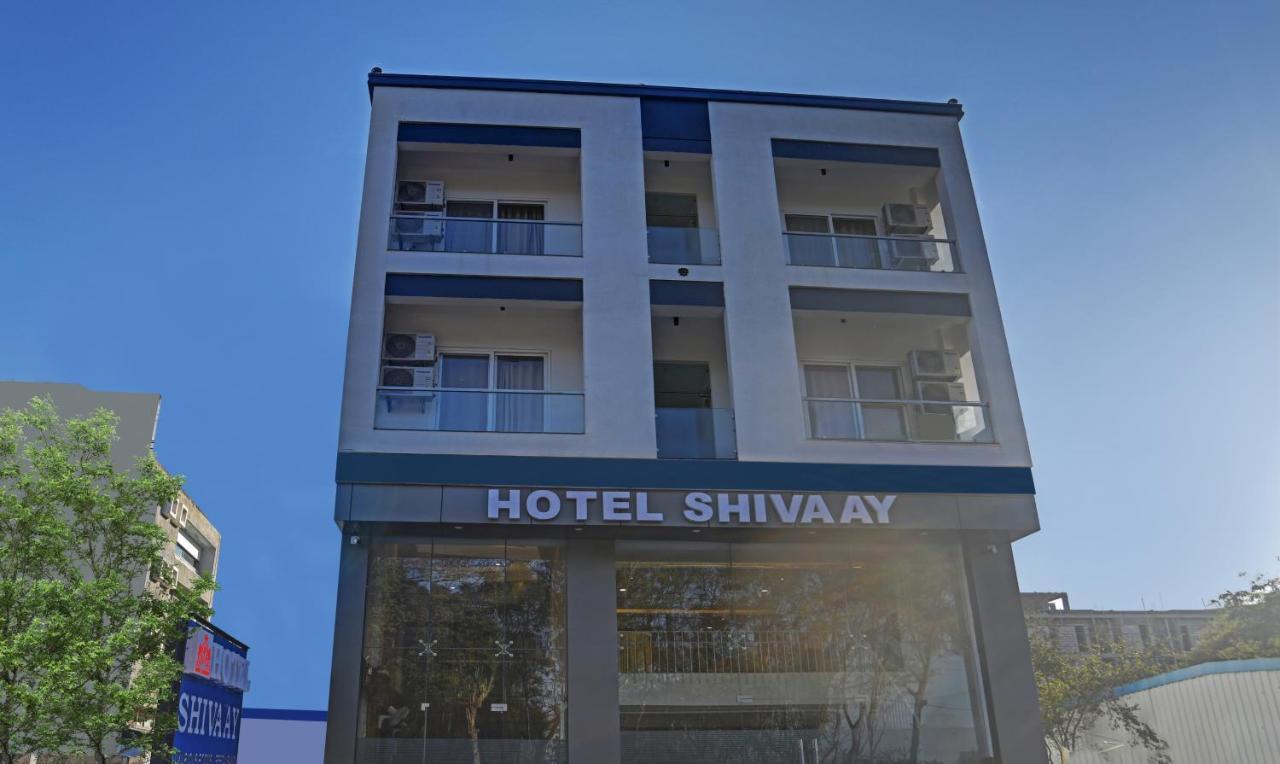 Treebo Shivaay Hotel อินดอร์ ภายนอก รูปภาพ