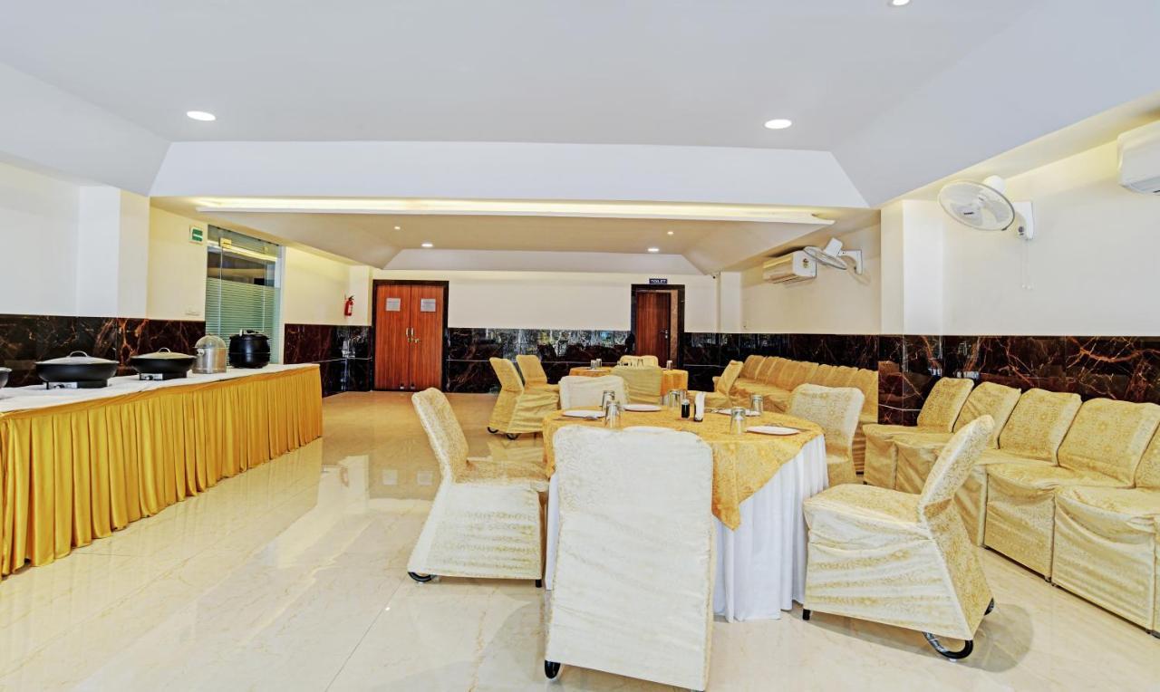 Treebo Shivaay Hotel อินดอร์ ภายนอก รูปภาพ