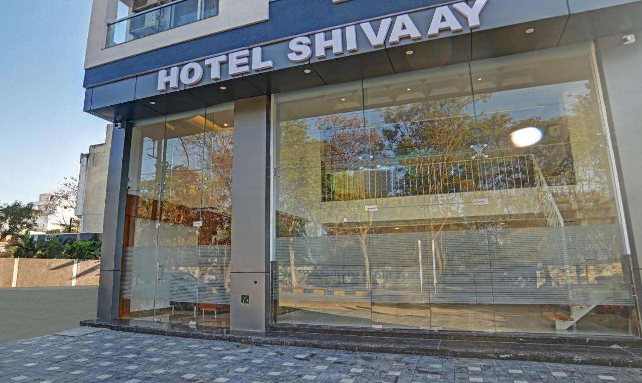 Treebo Shivaay Hotel อินดอร์ ภายนอก รูปภาพ