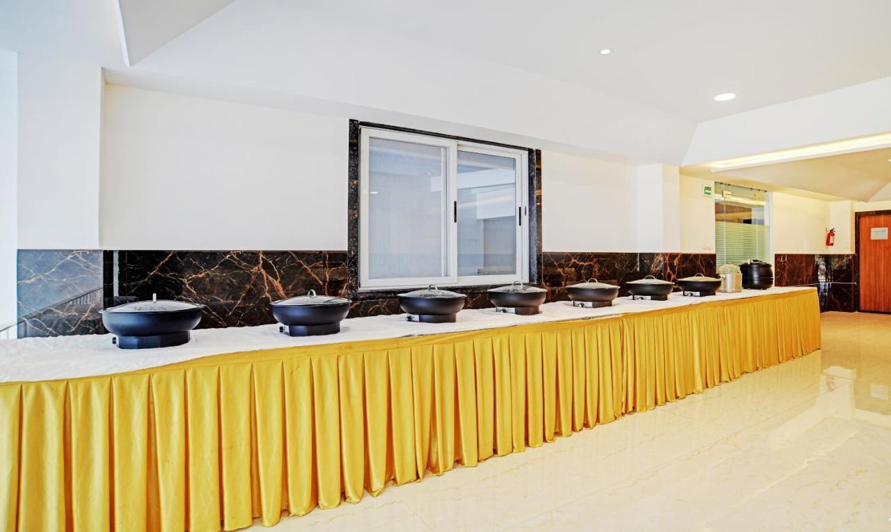Treebo Shivaay Hotel อินดอร์ ภายนอก รูปภาพ