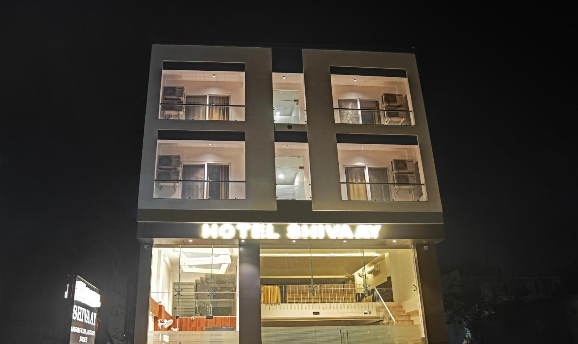Treebo Shivaay Hotel อินดอร์ ภายนอก รูปภาพ